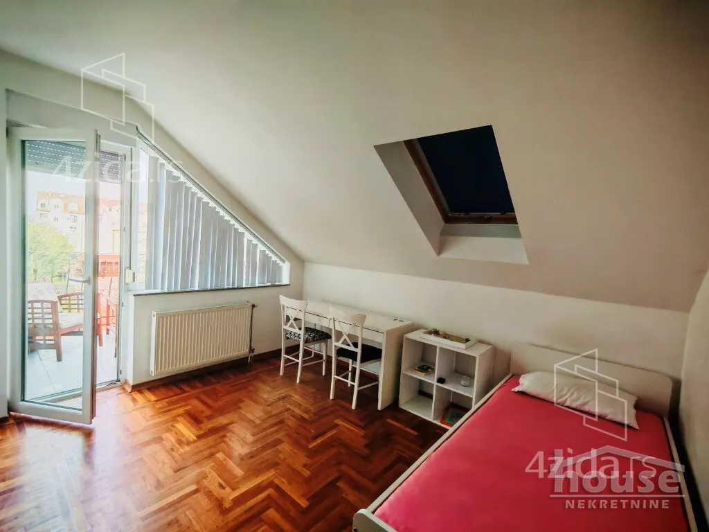 Petosoban stan | 4zida