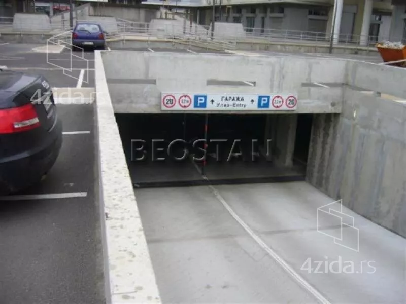 Garaža | 4zida