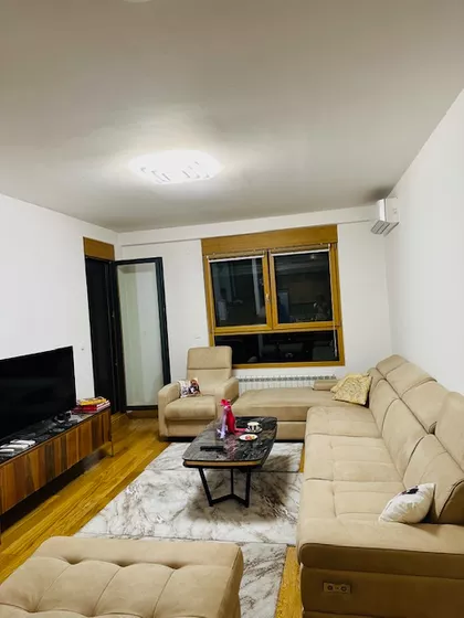 Tadije Sondermajera | 4zida.rs