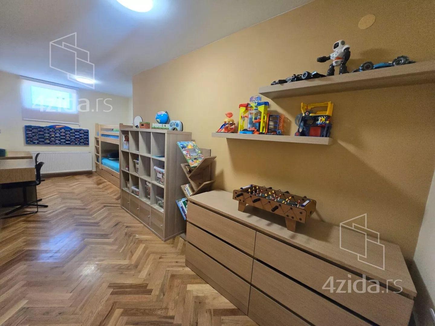 Troiposoban stan | 4zida