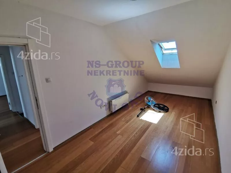 Petosoban stan | 4zida