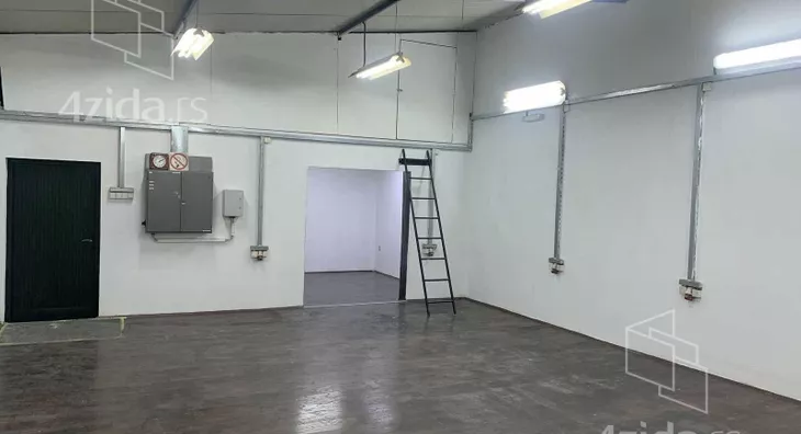 Poslovni prostor | 4zida