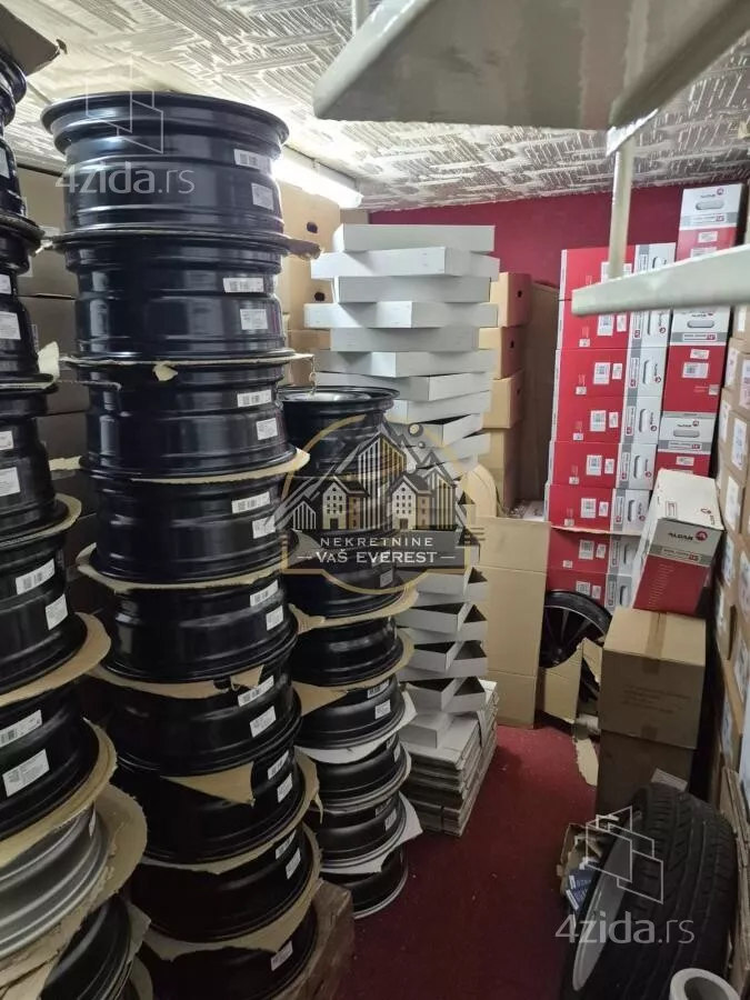 Poslovni prostor | 4zida