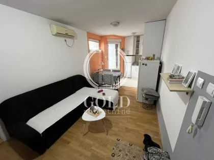 Braće Ribnikar | 4zida.rs