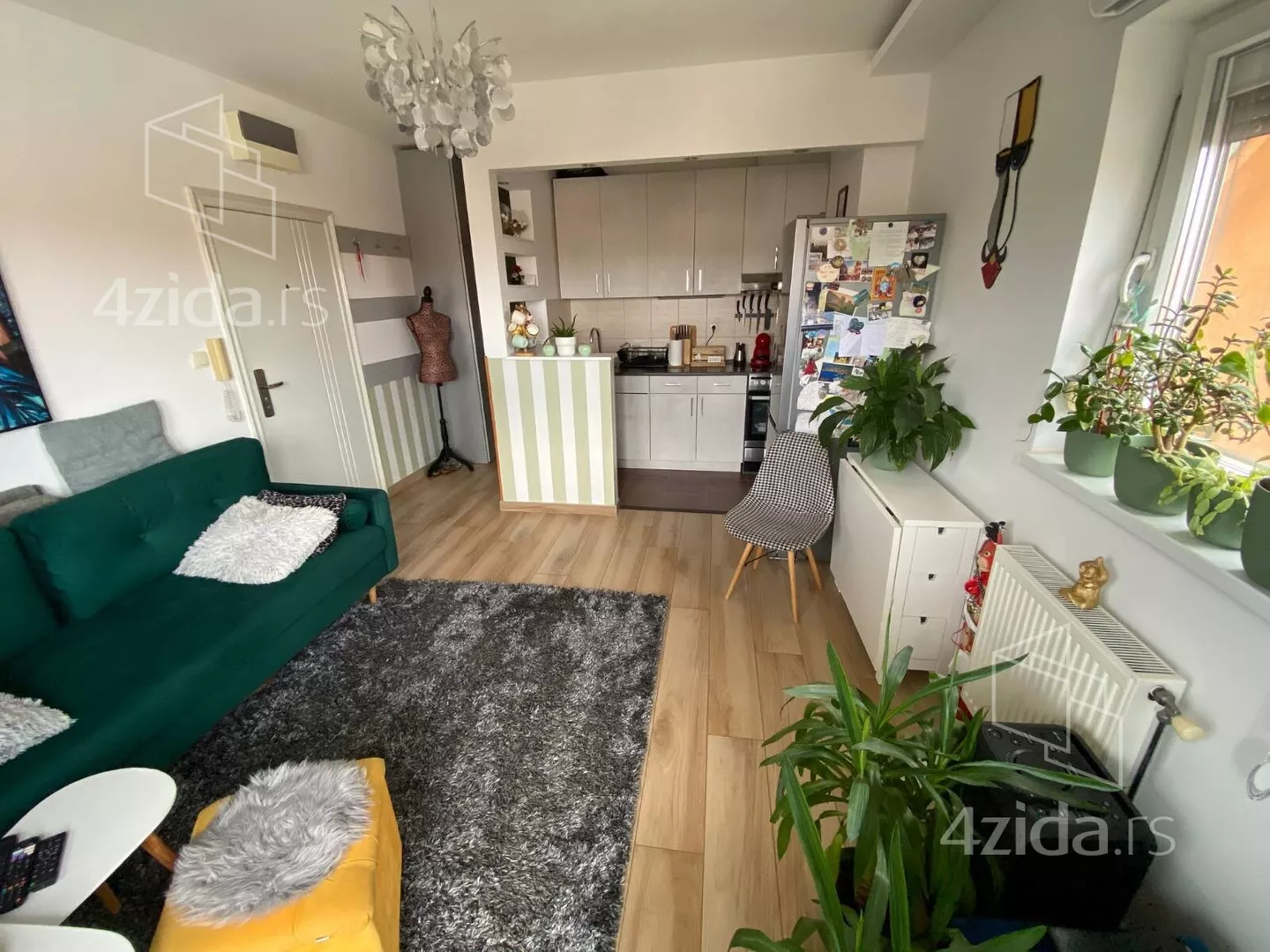 Jednoiposoban stan | 4zida