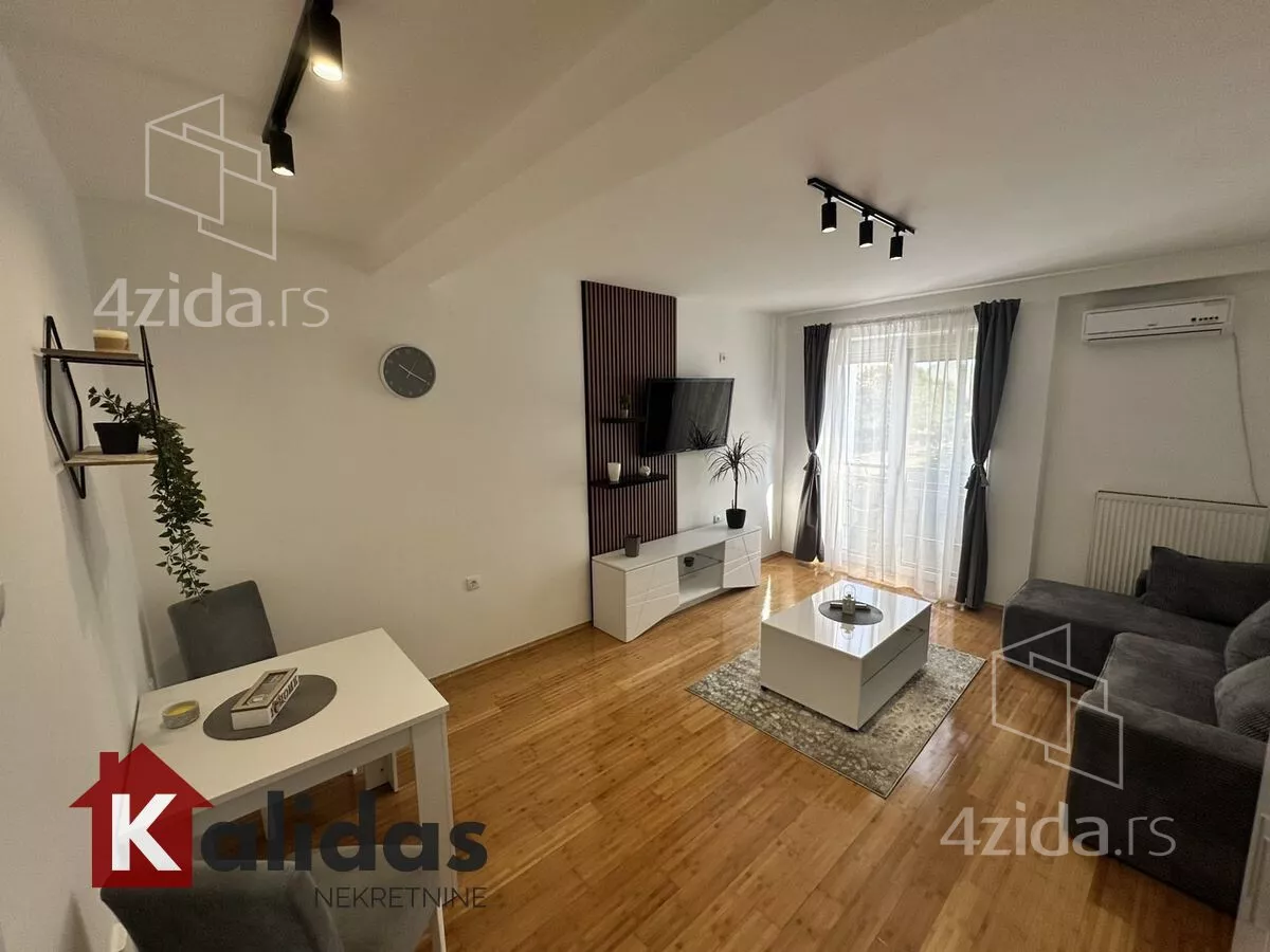 Garsonjera | 4zida