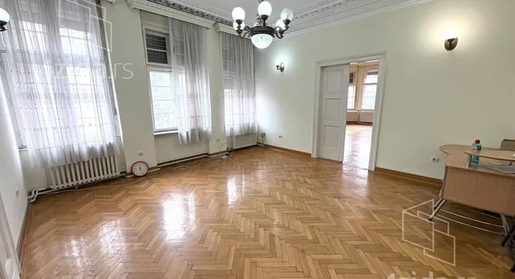 Šestosoban stan | 4zida