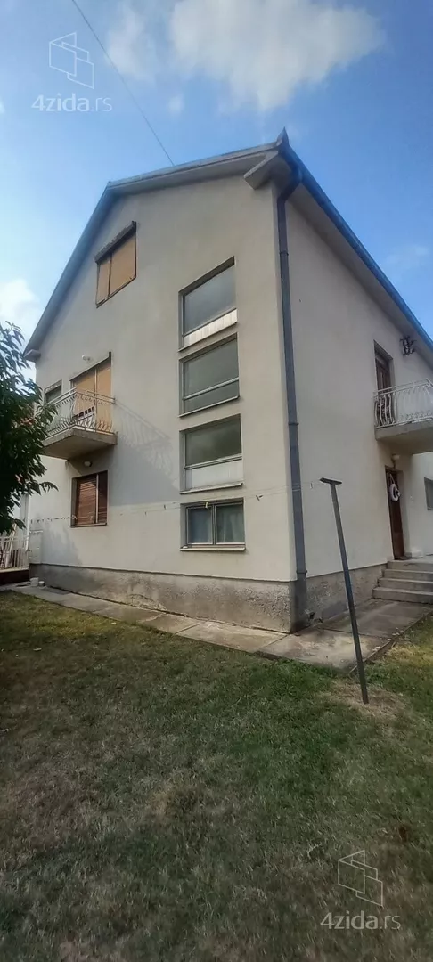 3-etažna kuća | 4zida