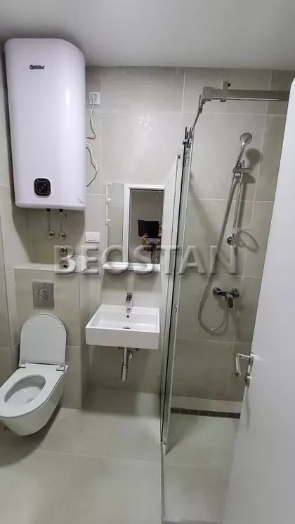 Vojvođanska | 4zida.rs