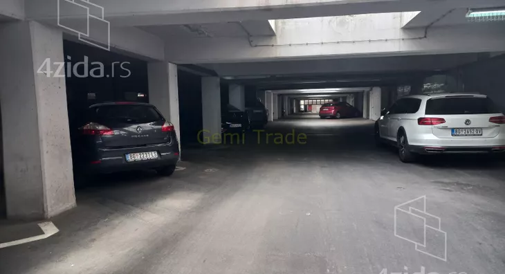 Parking | 4zida