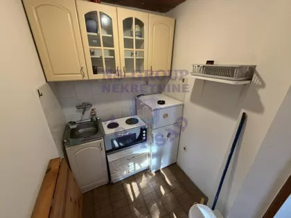 Satelitska Pijaca | 4zida.rs