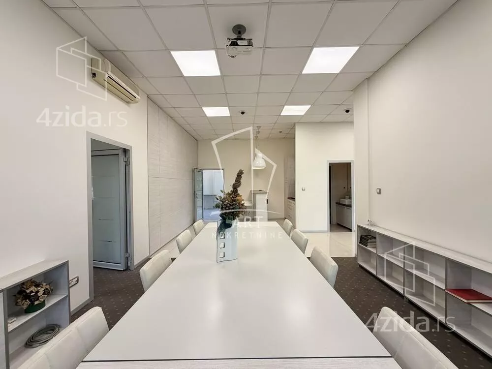 Poslovni prostor | 4zida