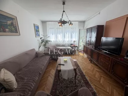 Sarajevska | 4zida.rs