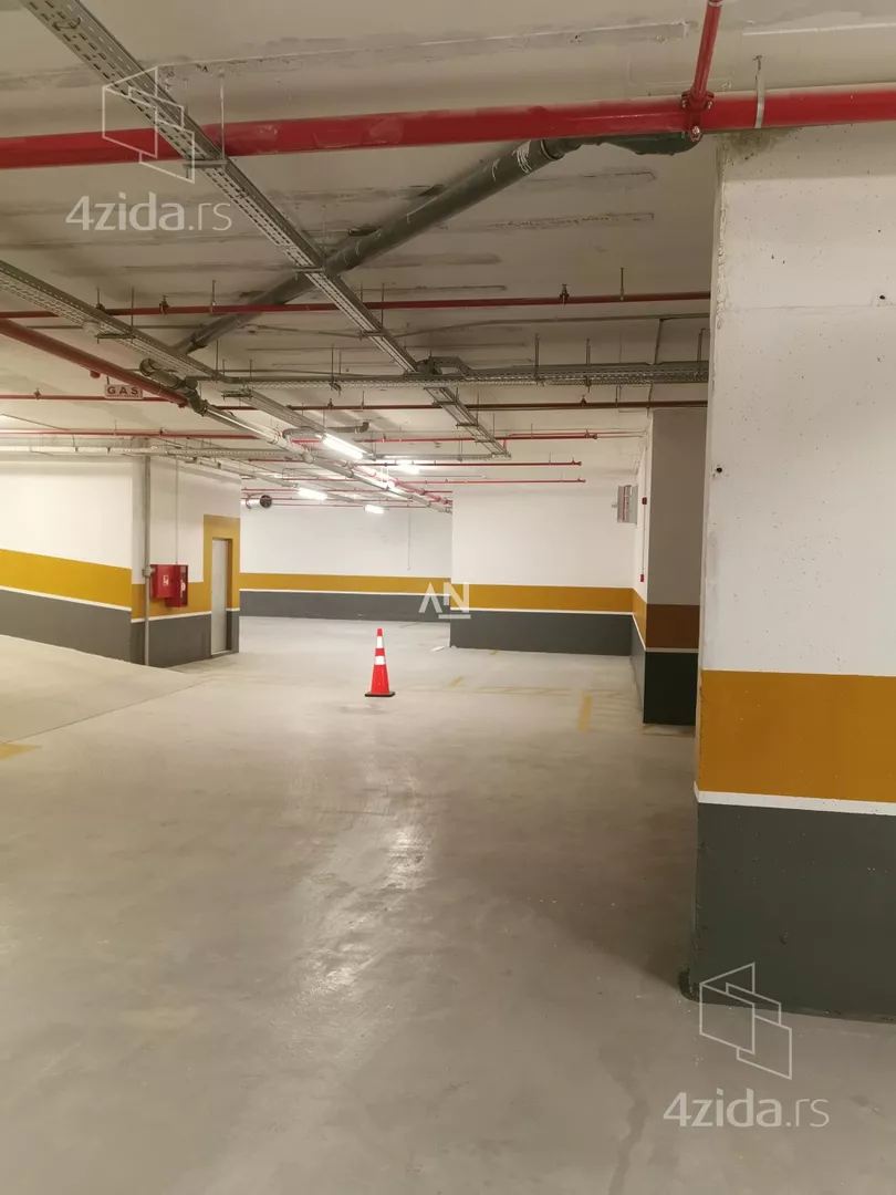 Garaža | 4zida