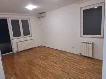 Zvezdarska Šuma | 4zida.rs