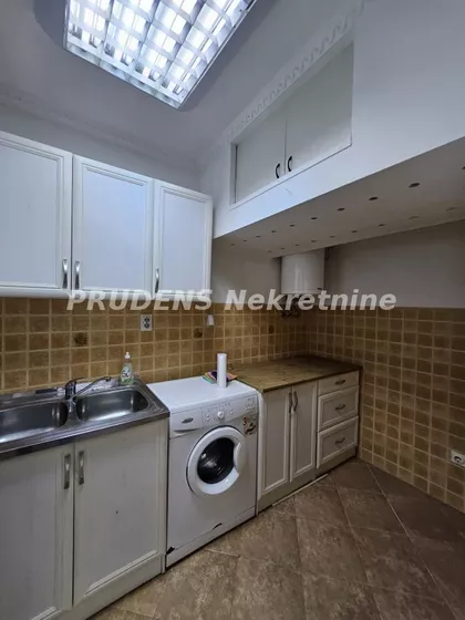 Nedeljka Gvozdenovića | 4zida.rs