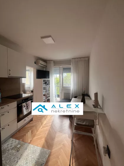 Stevana Momčilovića | 4zida.rs