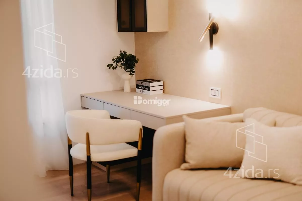 Petosoban stan | 4zida