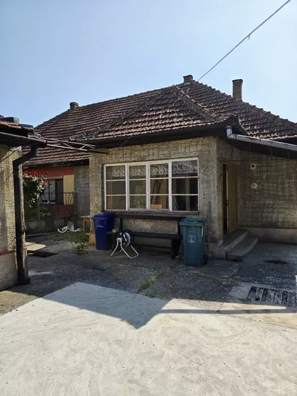 Mali Radanovac | 4zida.rs