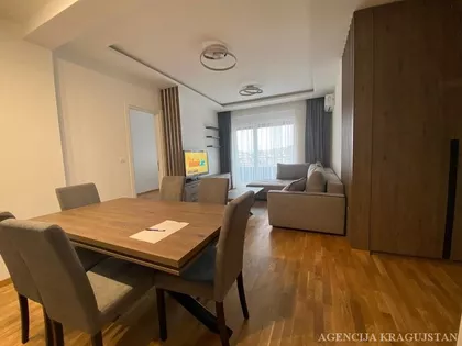 Vašarište | 4zida.rs