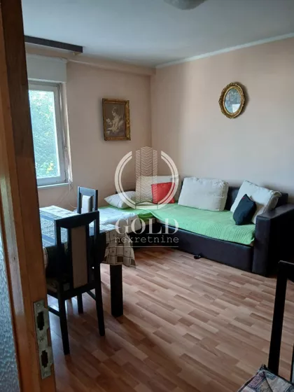 Pariske komune | 4zida.rs