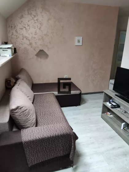 Patrijarha Varnave | 4zida.rs