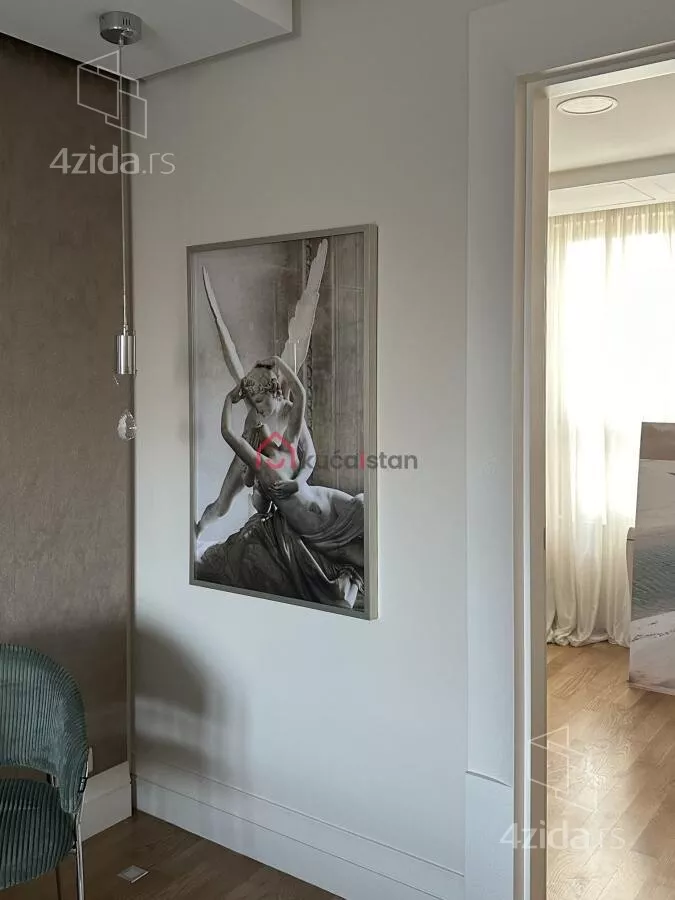 Četvoroiposoban stan | 4zida