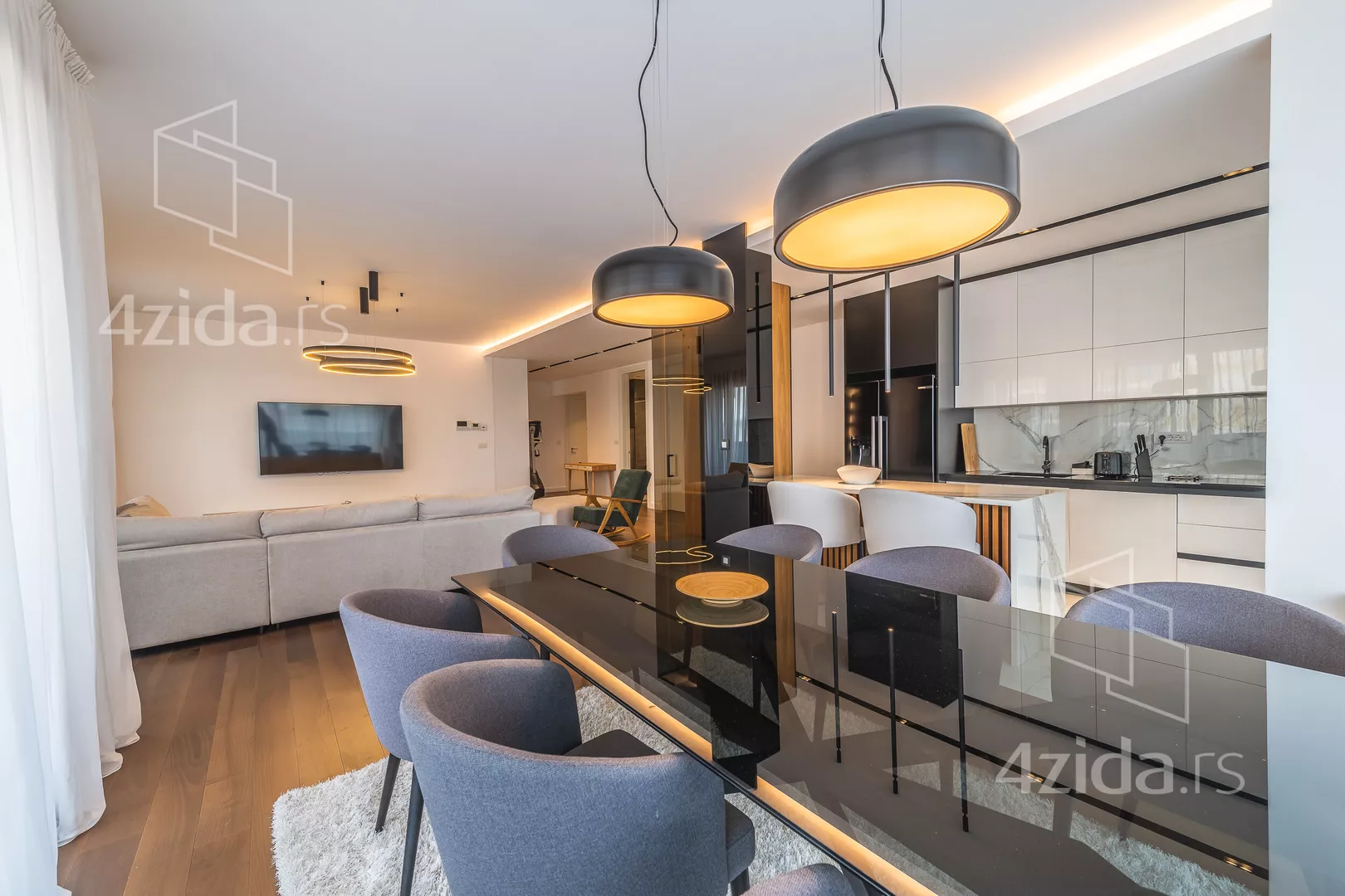 Četvorosoban stan | 4zida