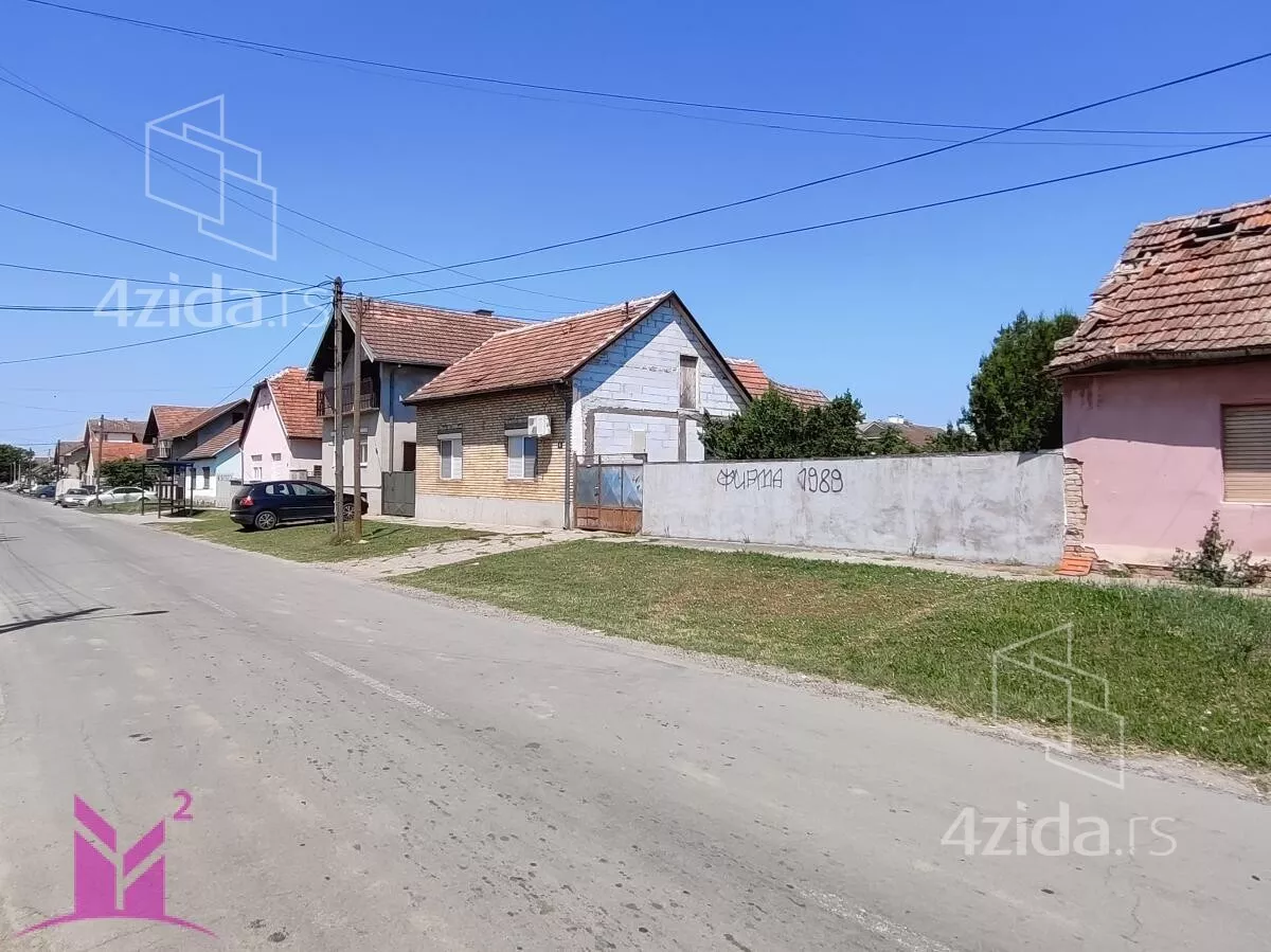Plac | 4zida