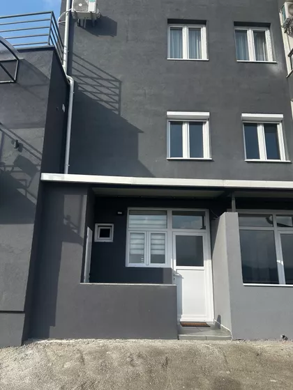 Humski Put 22 | 4zida.rs