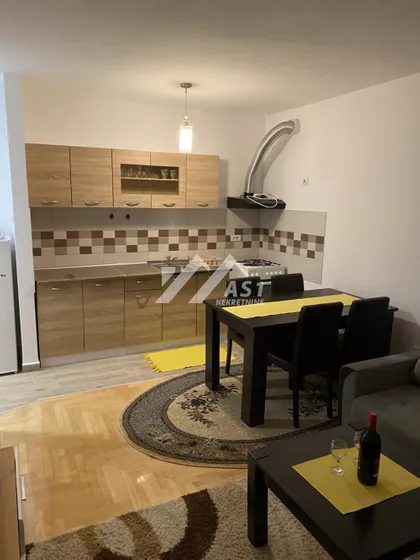 Heroja Pinkija | 4zida.rs