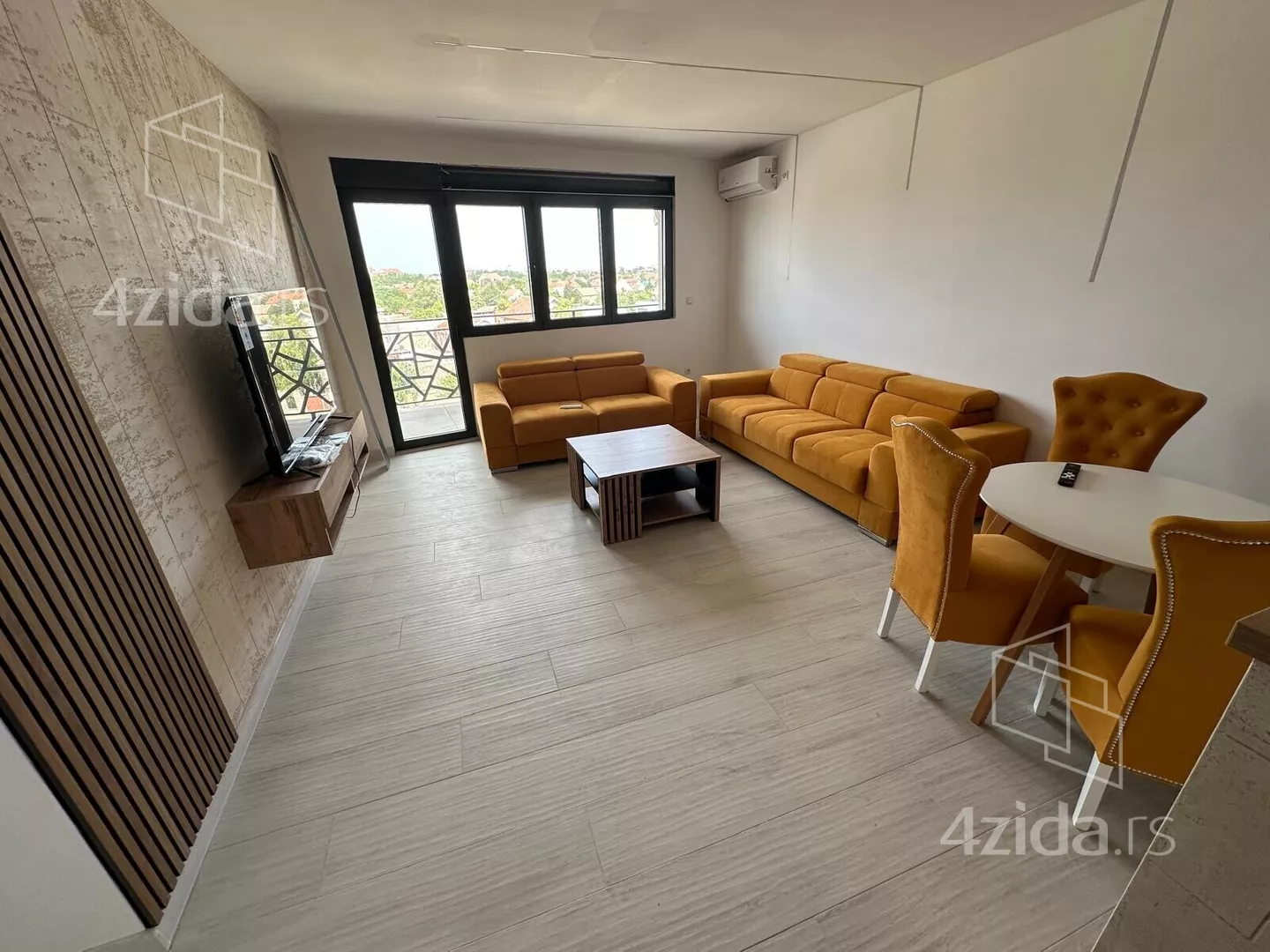 Četvorosoban stan | 4zida