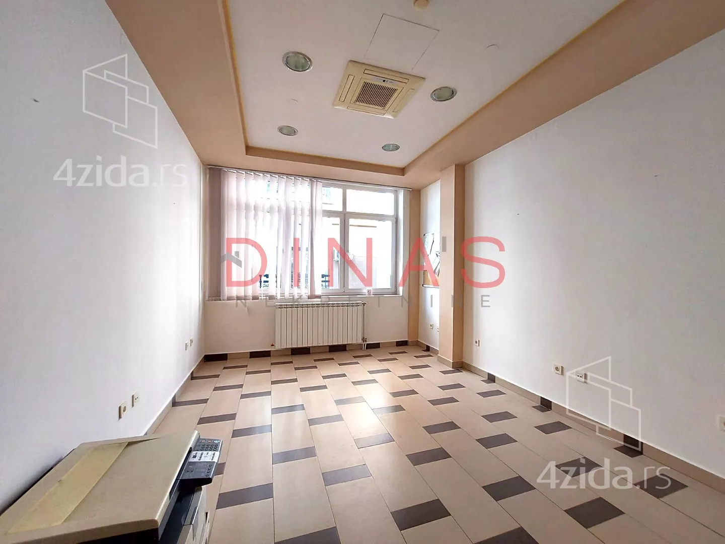 Poslovni prostor | 4zida