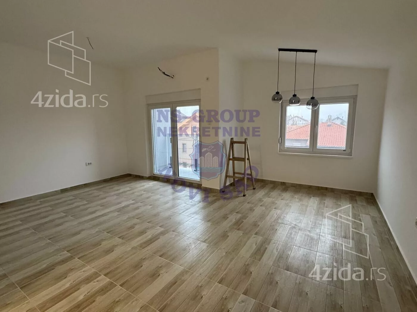 Troiposoban stan | 4zida