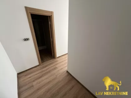 LJUBICE RAVASI | 4zida.rs