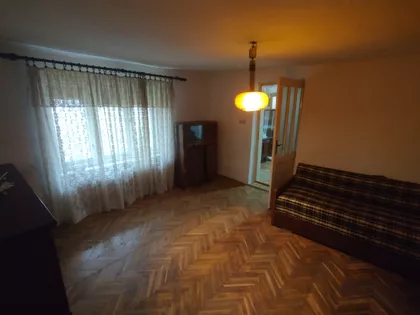 Lovćenac | 4zida.rs