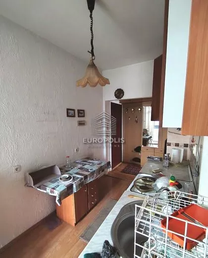 Ugrinovačka | 4zida.rs