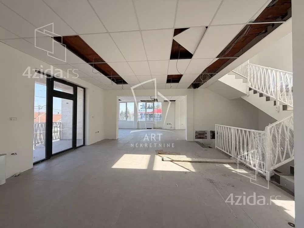 Poslovni prostor | 4zida