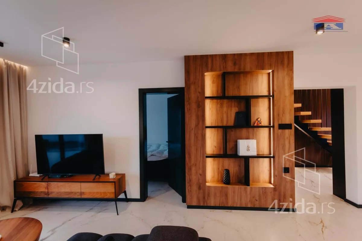 Kuća | 4zida