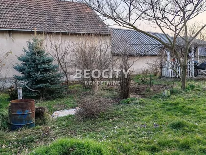 Mirka Laćarca | 4zida.rs