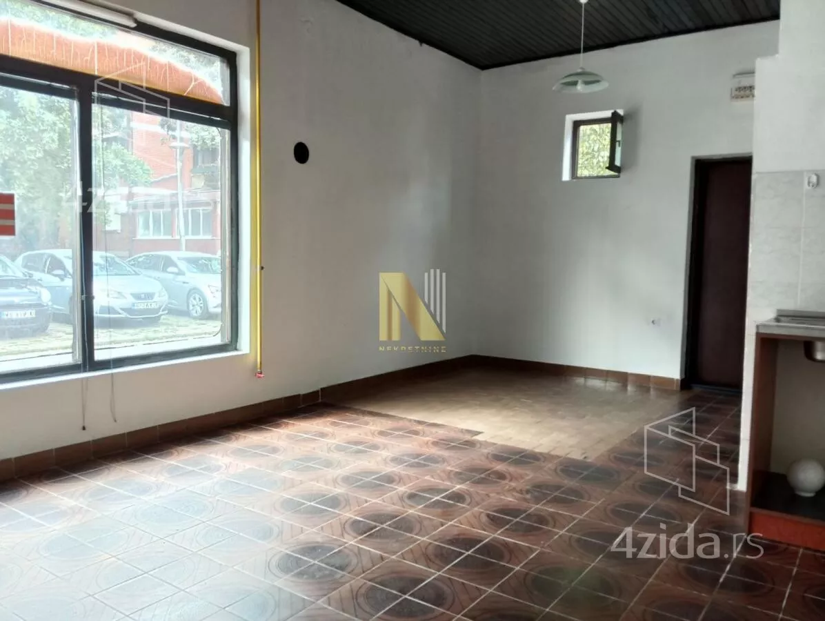 Lokal | 4zida