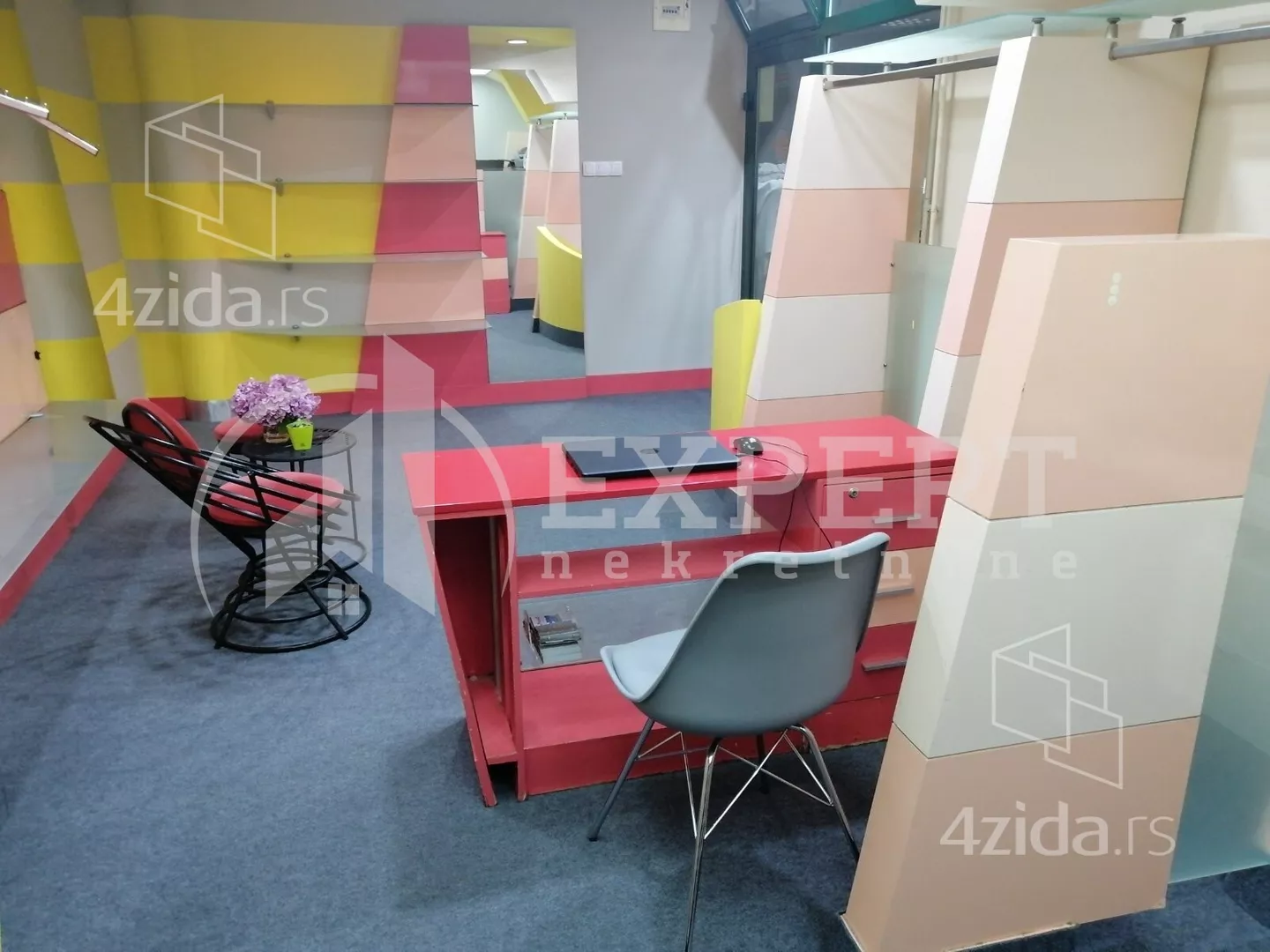 Lokal | 4zida