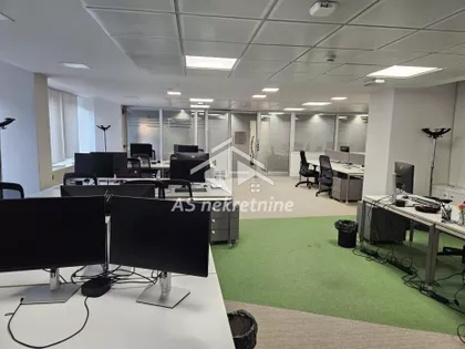 Trg Republike | 4zida.rs