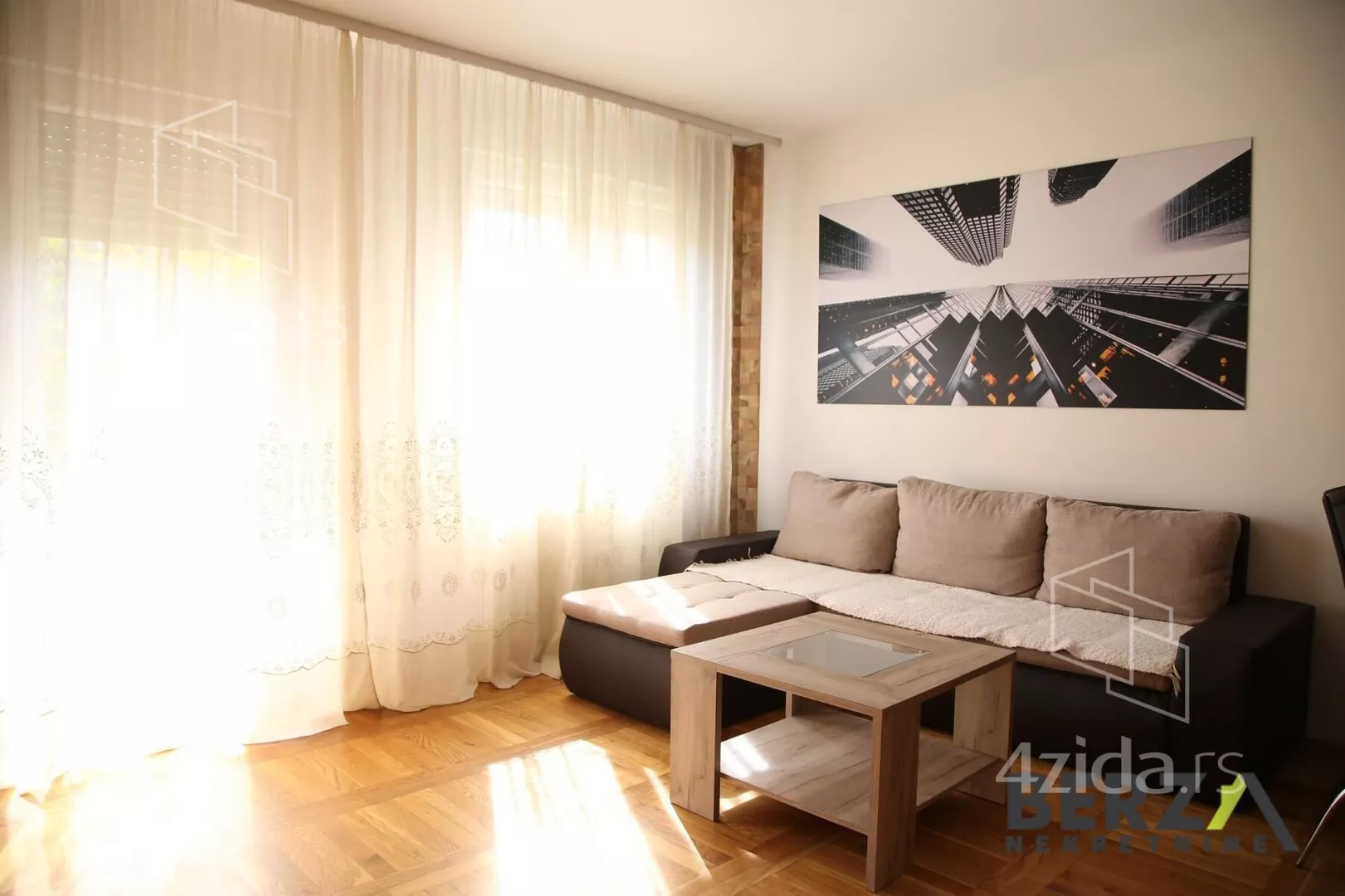 Jednoiposoban stan | 4zida