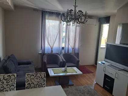 Učiteljsko Naselje | 4zida.rs