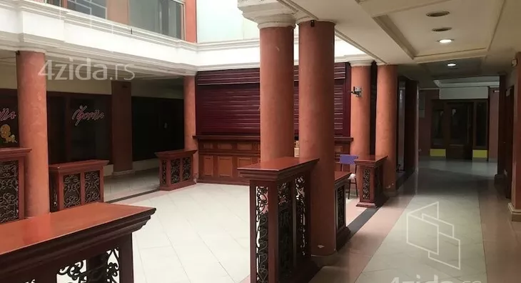 Poslovni prostor | 4zida