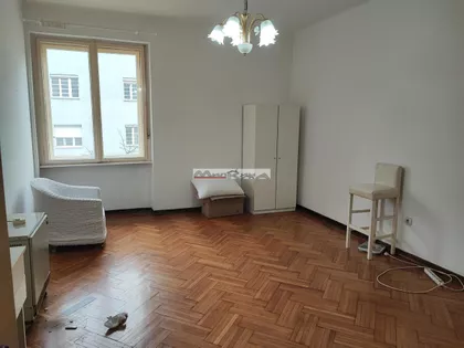 Klinički Centar | 4zida.rs