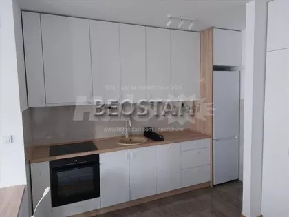 Cara Dusana | 4zida.rs