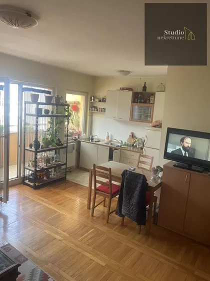 Bulevar Cara Lazara | 4zida.rs