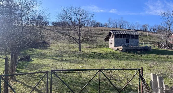 Građevinsko zemljište | 4zida